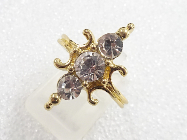 JAPANESE KIMONO / ANTIQUE CRYSTAL RING (SIZE 12)
